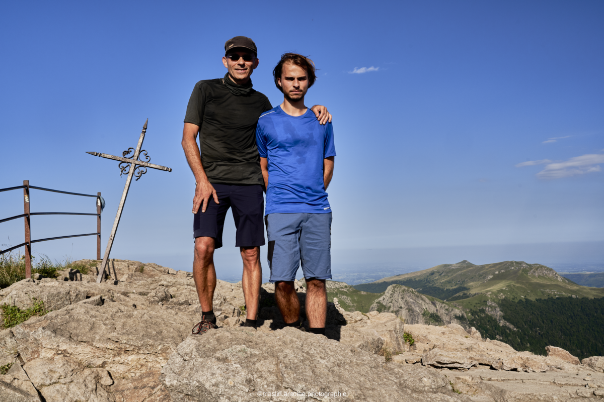 gr400_2023_08_17_AKM8414-1200x800 %page GR400 sur le Volcan Cantalien 