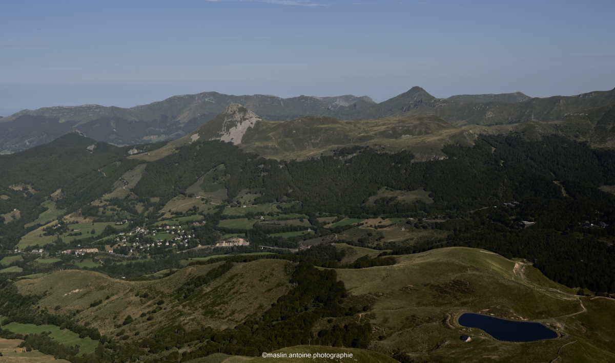 gr400_2023_08_19_AKM8512-1200x709 %page GR400 sur le Volcan Cantalien 